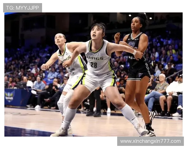 李月汝砍下20分刷新WNBA生涯纪录飞翼队险胜狂热队展现强劲实力